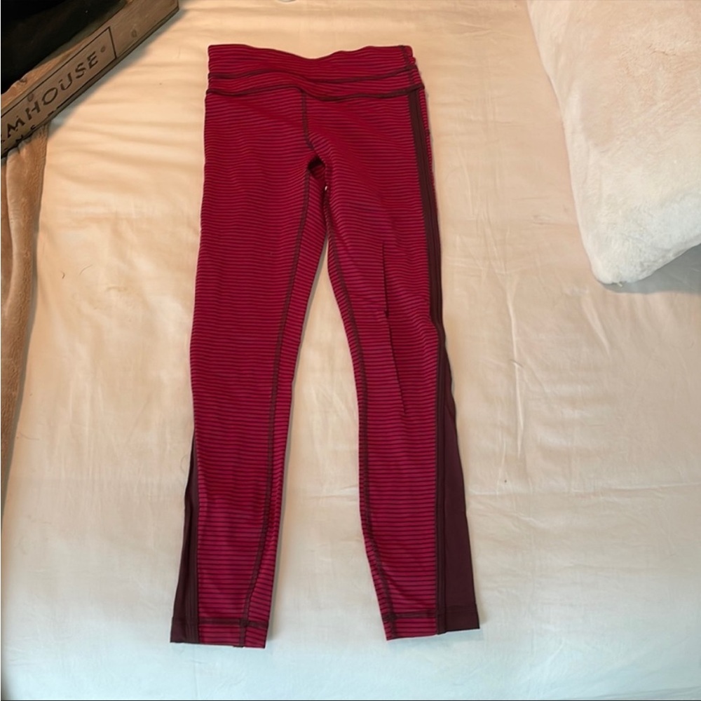 Womens lululemon 7/8 align yoga pants. Perfect condition!